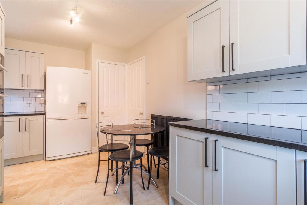 Kitchen/Breakfast Room