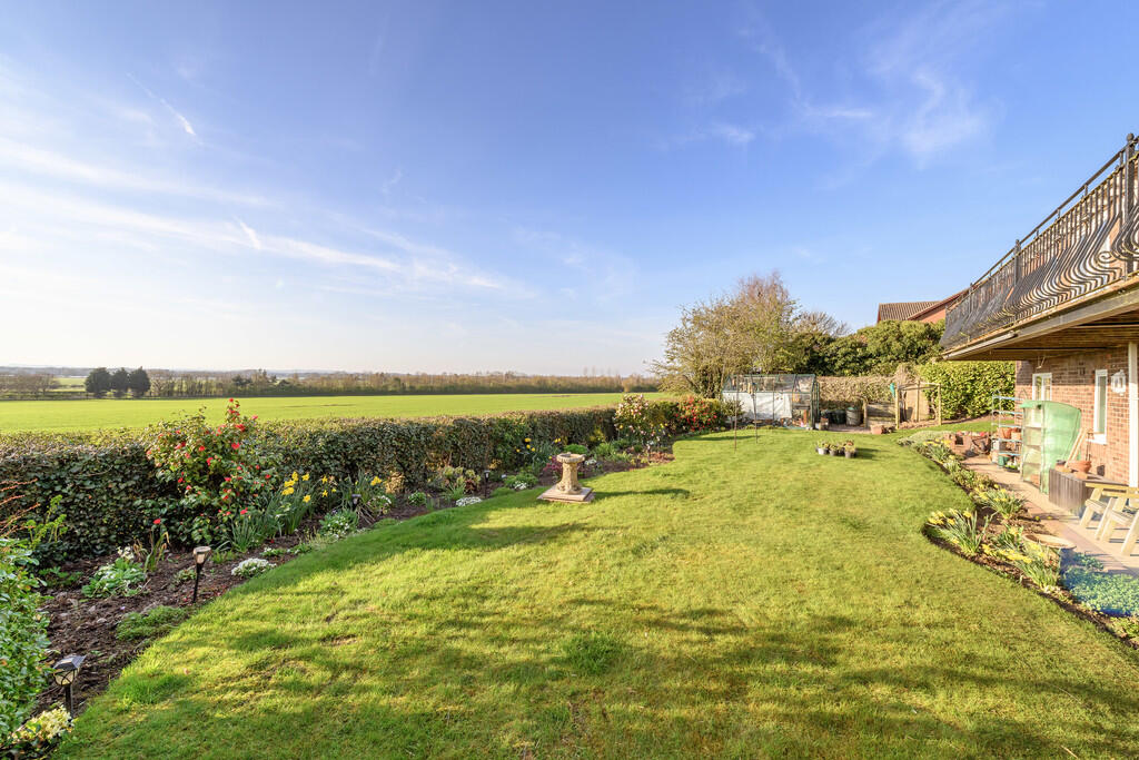 Garden and Views ...