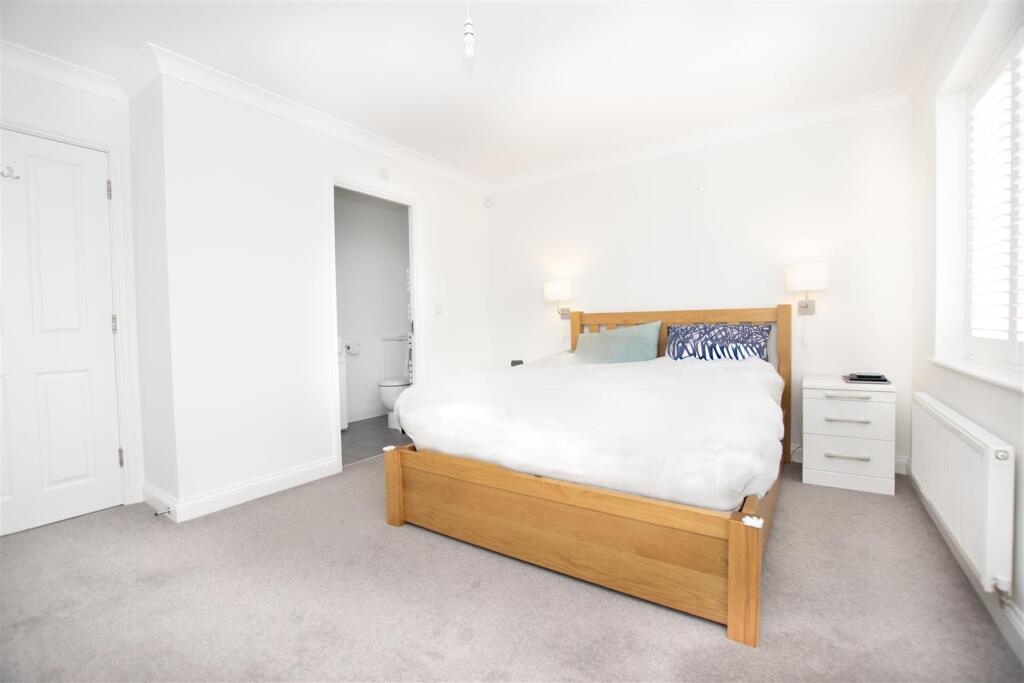 Main Bedroom