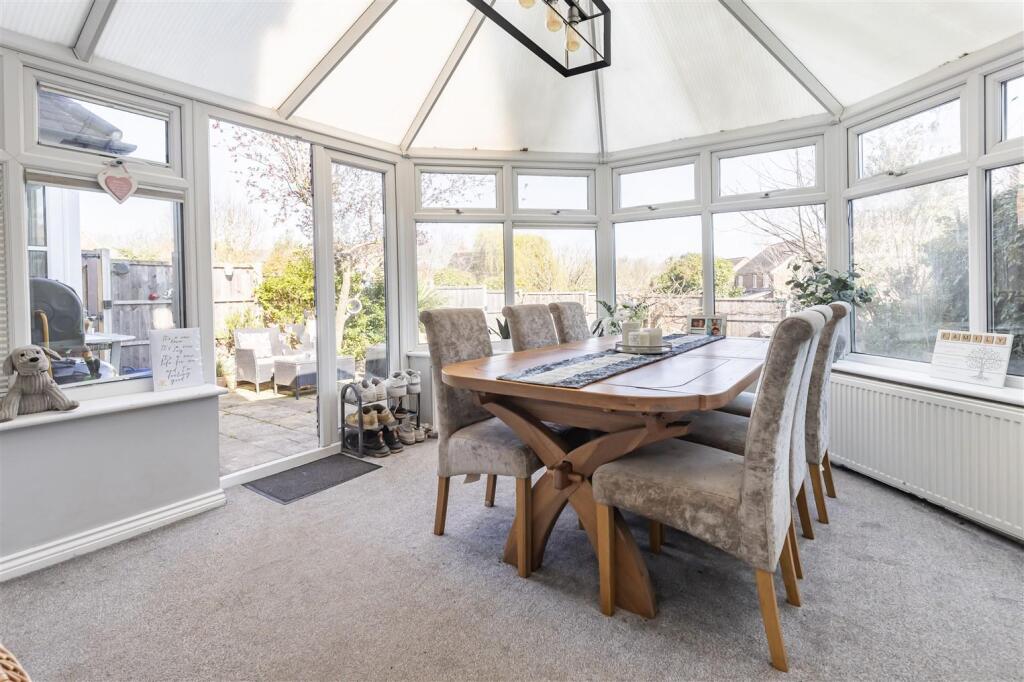 12 Forest Dr (6).jpg