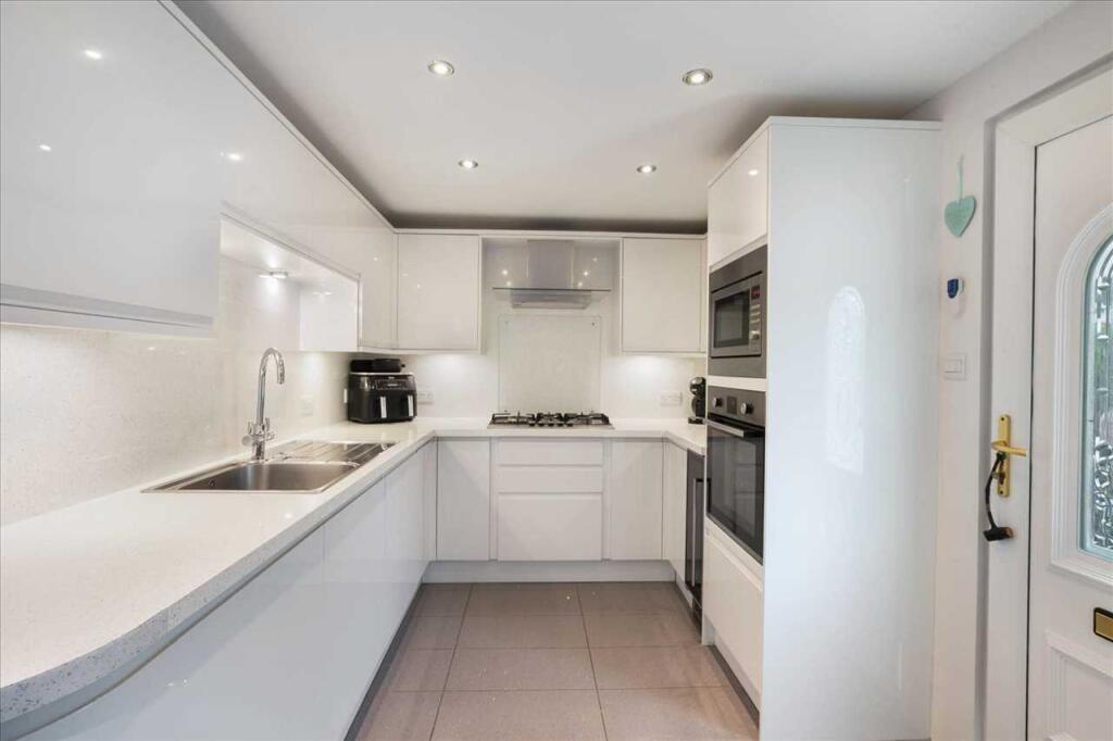 Kitchen (1)