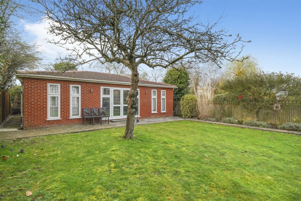 74 Pebworth Road - CnK76dE9RRF53ECkGh8K.jpg