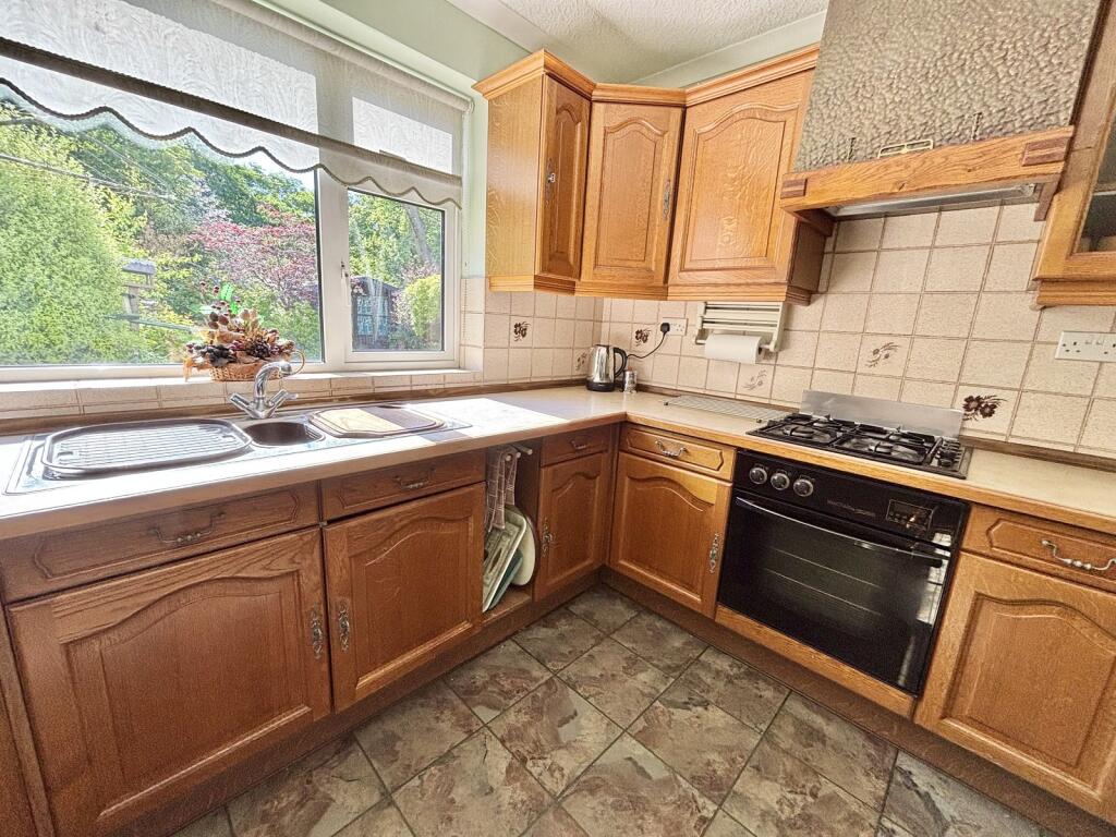 Kitchen / Breakfast Room