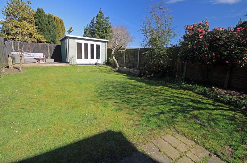 Garden with summerhouse