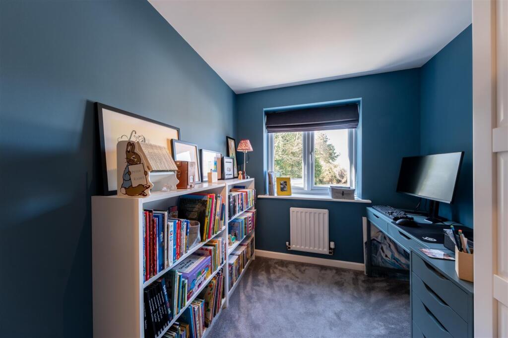 15 Wavell Way-023.jpg