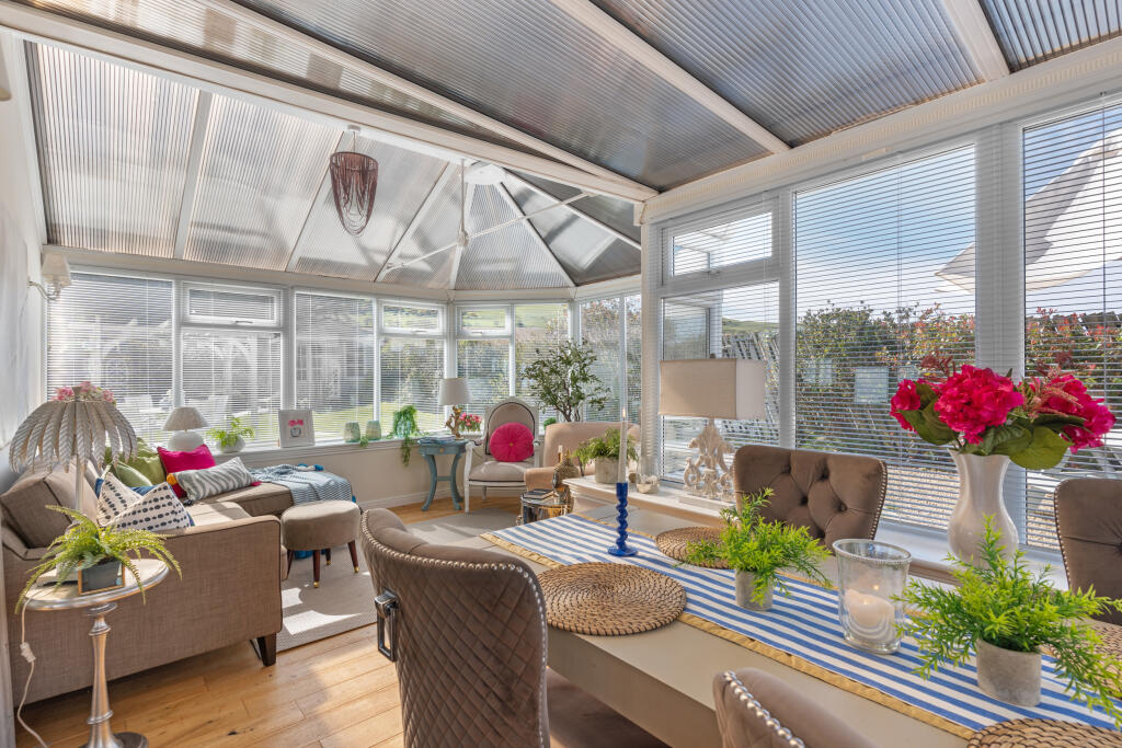Garden Room/Dining Room