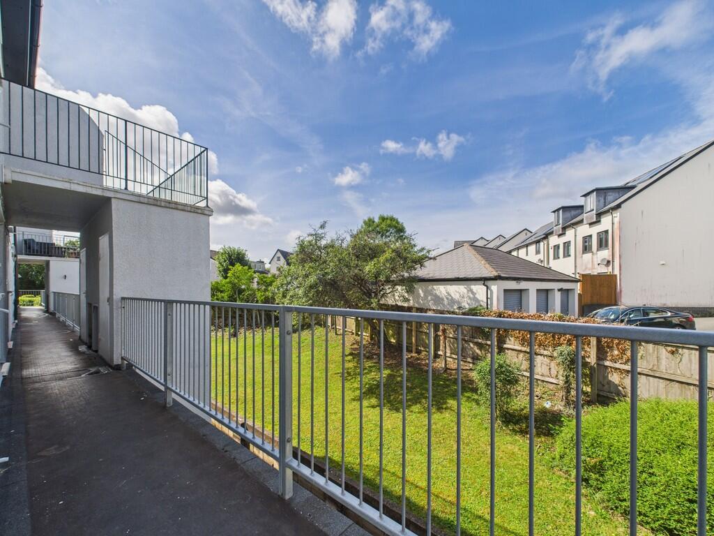 CAM02089G0-PR0562...