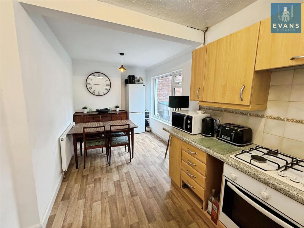 Kitchen Diner