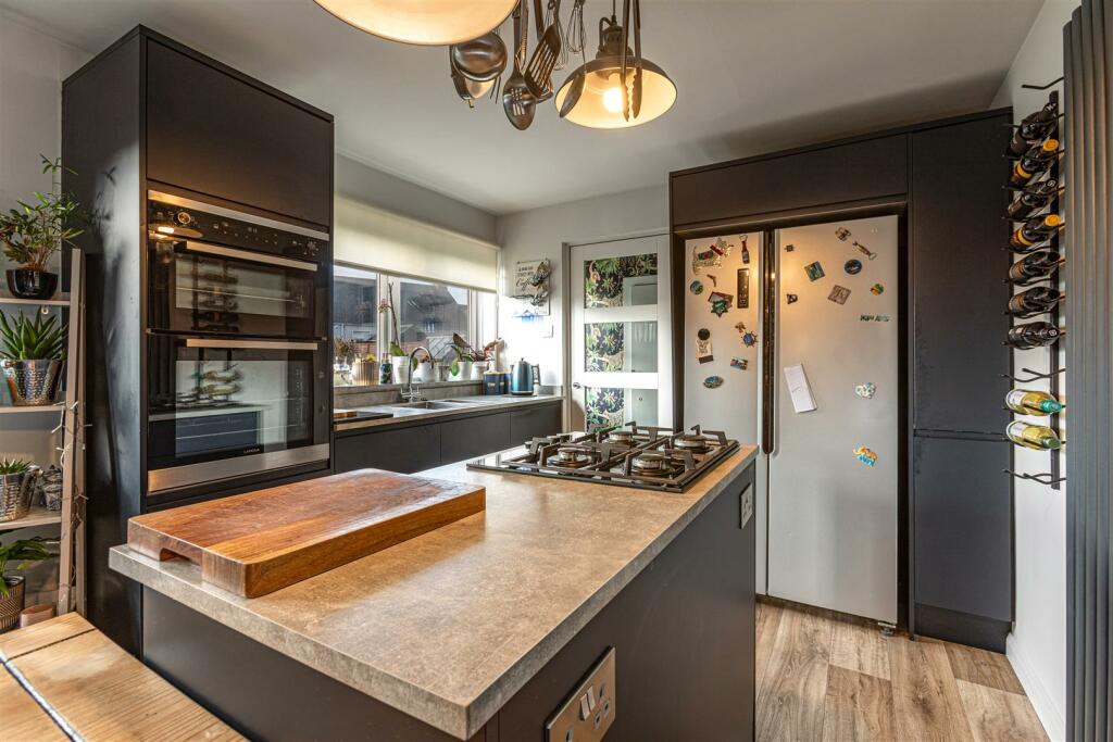 5 Sprouston Road Newtown 10.JPG