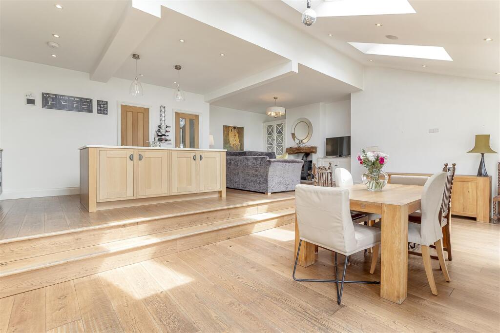 Living Dining Kitchen - F.jpg