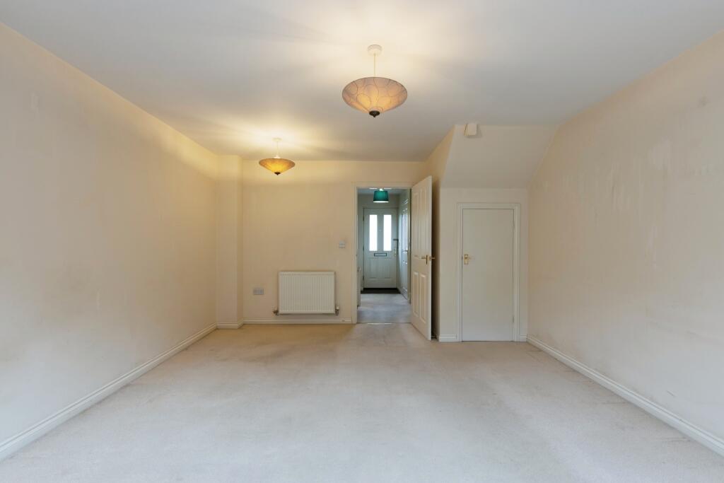 Living/dining room