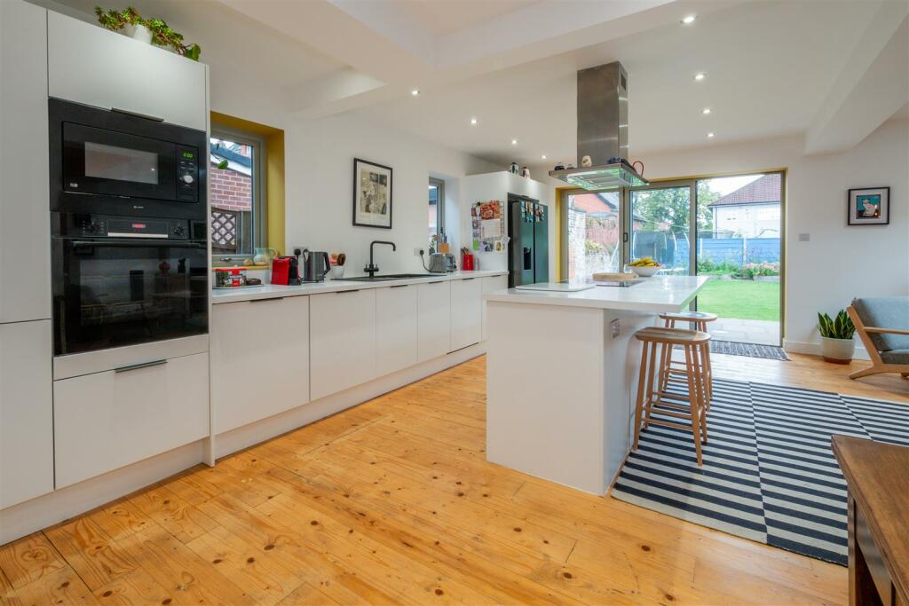 Open Plan Living Dining Kitchen