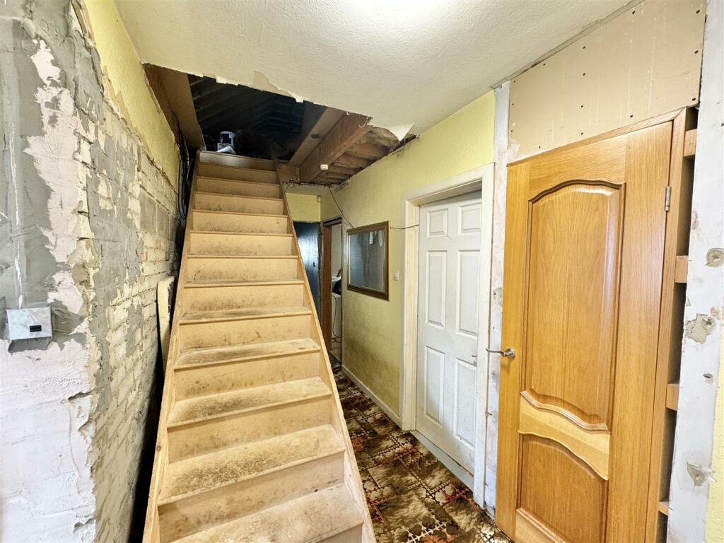 Stairs to loft room.jpg
