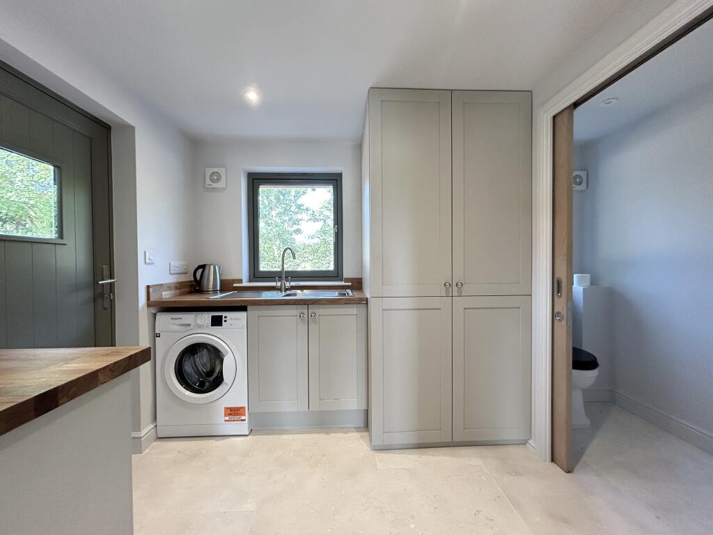 20240916_105734478_iOS