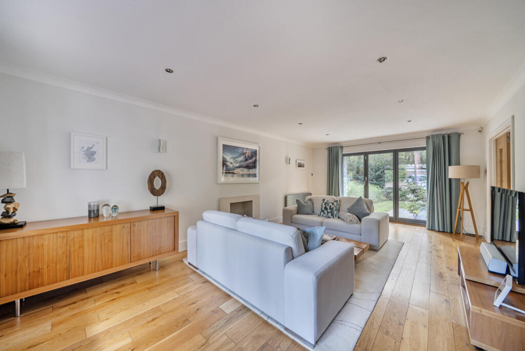 1348601-44-68bf27...