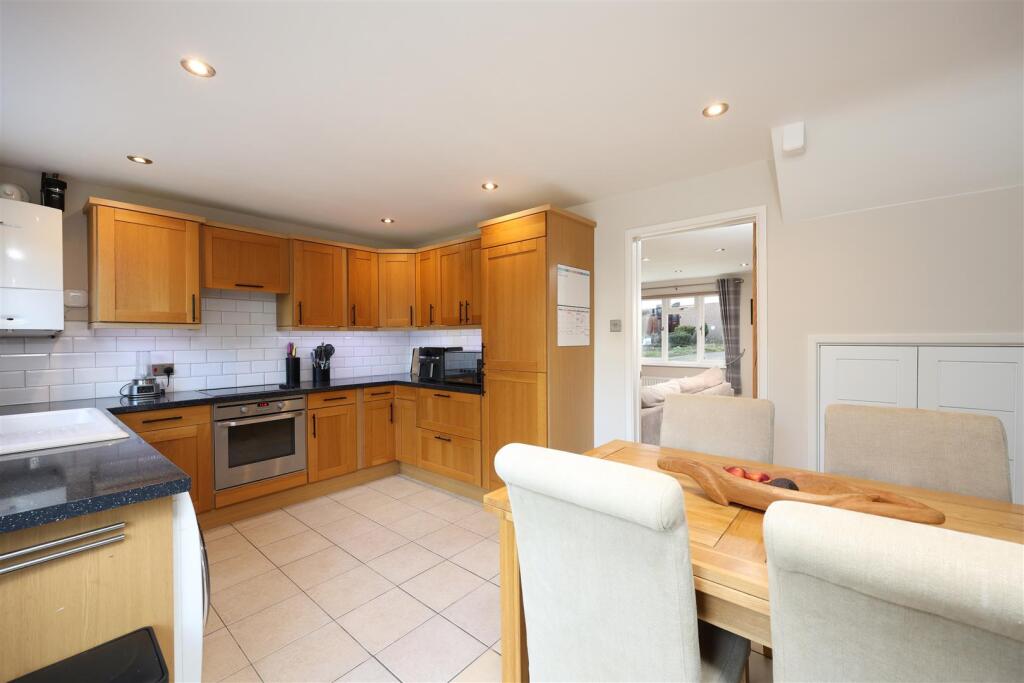 29 Naisholt Road 12.JPG