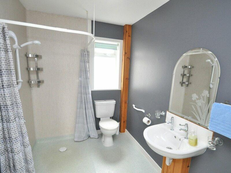 2 Bed Sc Shower Room