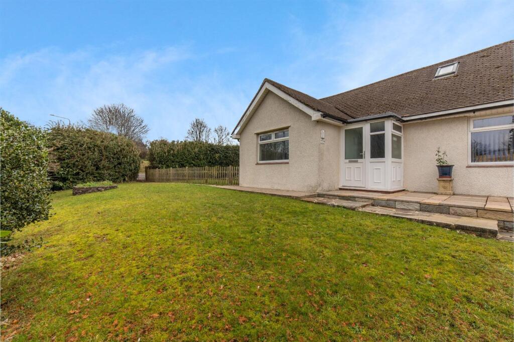 136 Edlogan Way 4.jpg