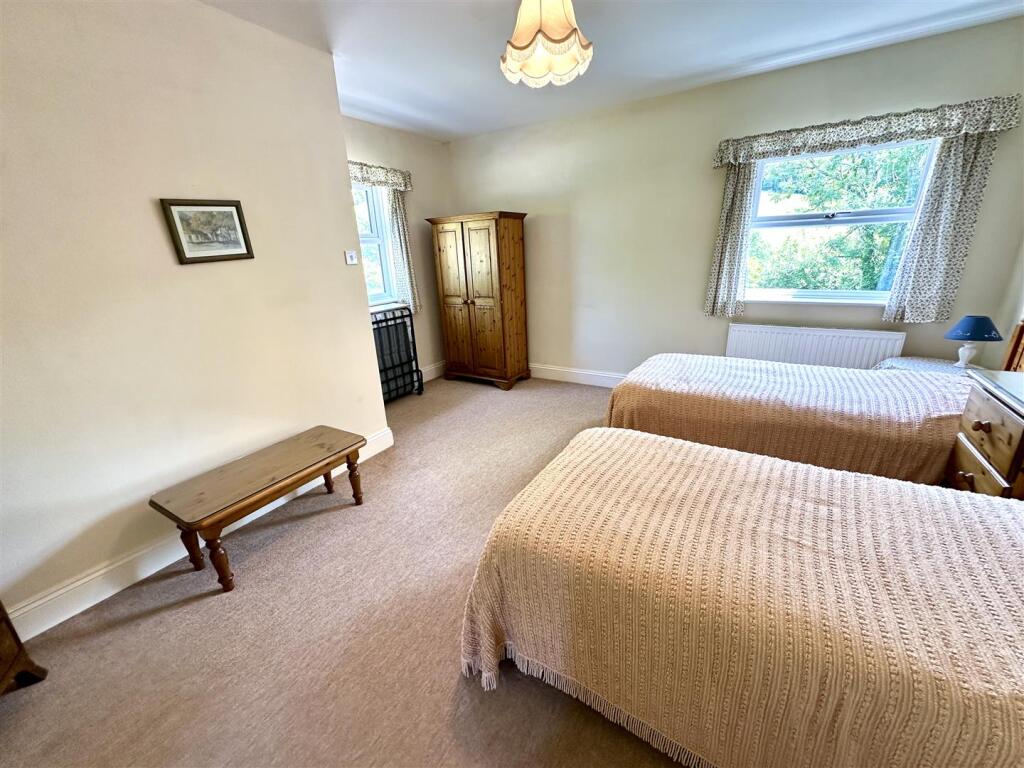 ADDITIONAL GUEST BEDROOM