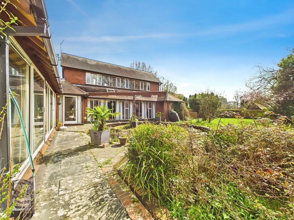 e617e76b-CAM04018...