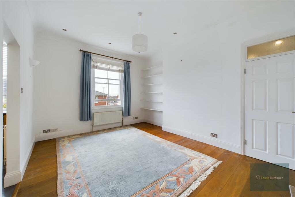 CAM02563G0-PR0114-ST