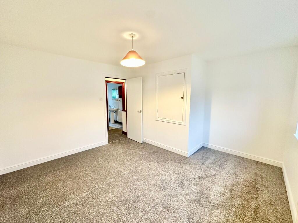 Westville Oval, Harrogate, North Yorkshire, HG1