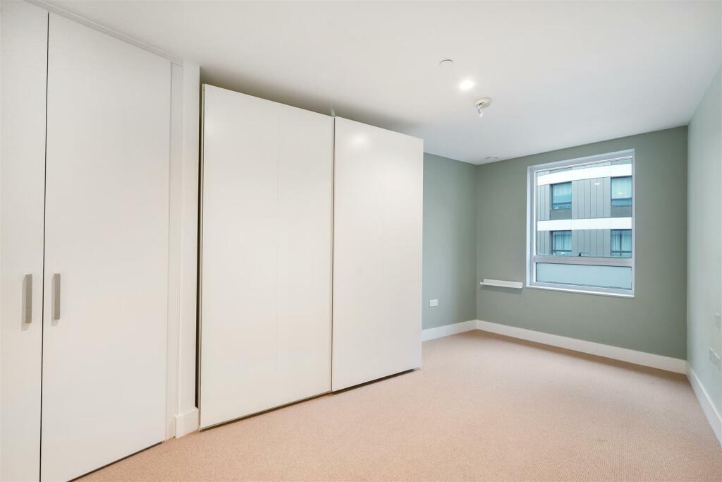 Flat 17, Macdonald House - MOYY0JbqOzad1IrFybQa.jp