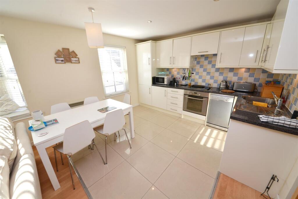 Lounge/ Kitchen/ Diner