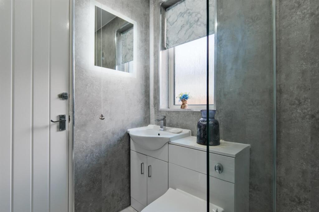 027-282 North Dryburgh Road, Wishaw.jpg