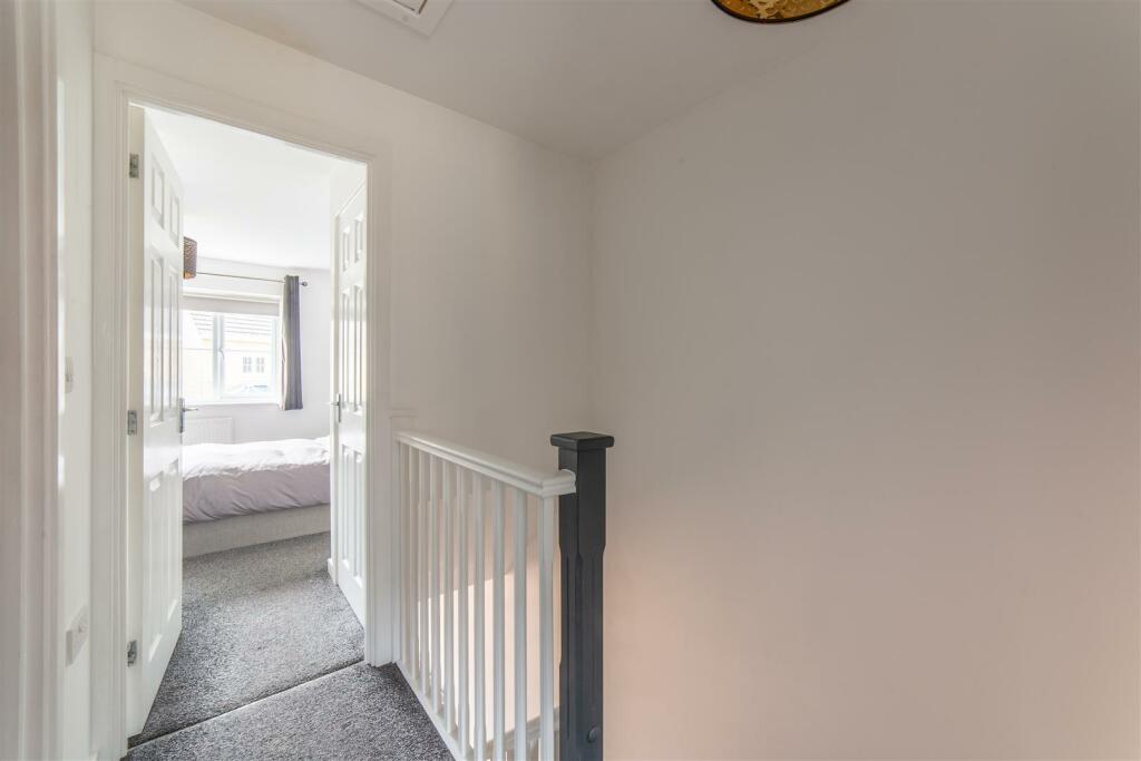 26 Grayson Way New-8.jpg