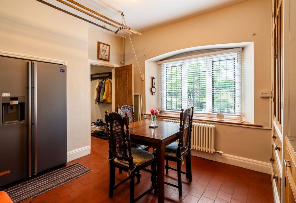 Breakfast Room