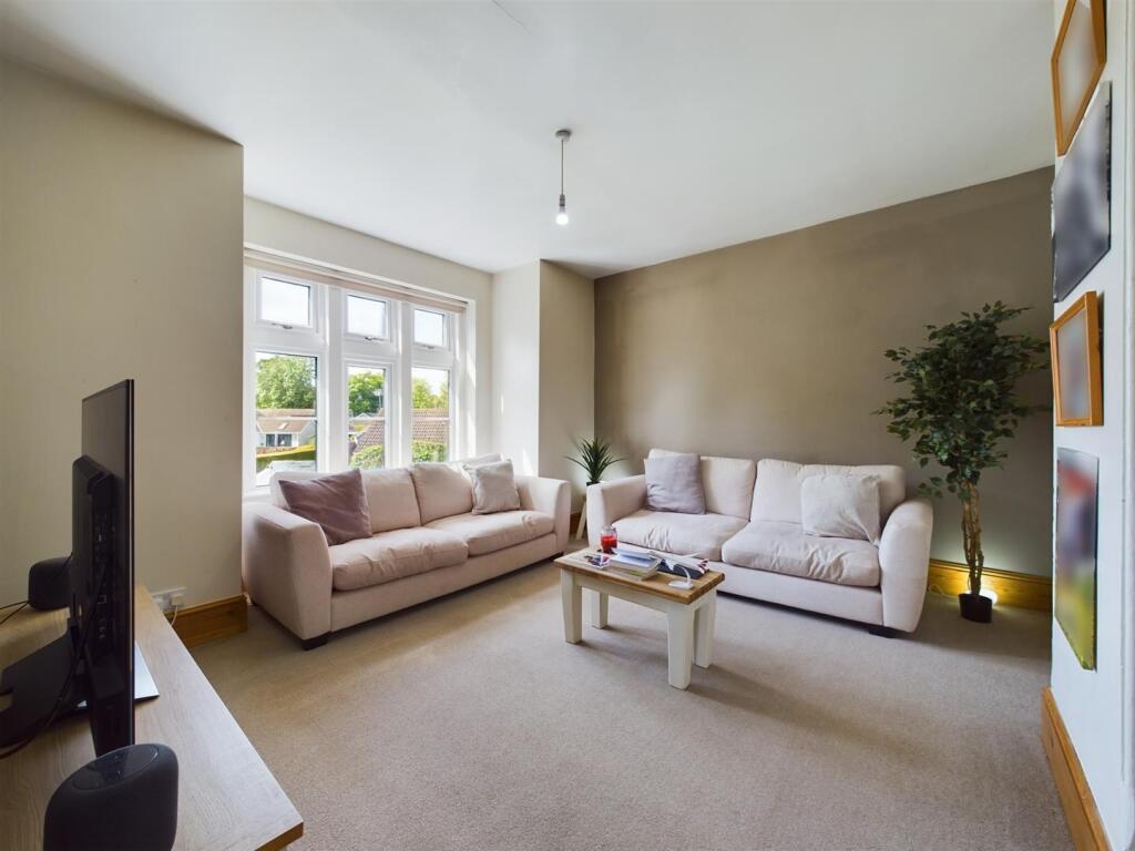 Flat 2 - Lounge