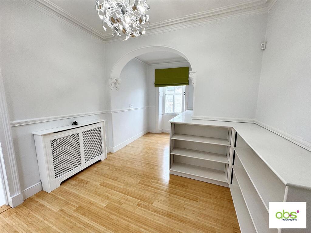 first floor landing.jpg