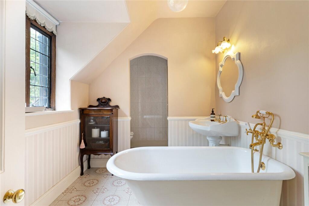 Bath &amp; Shower Room