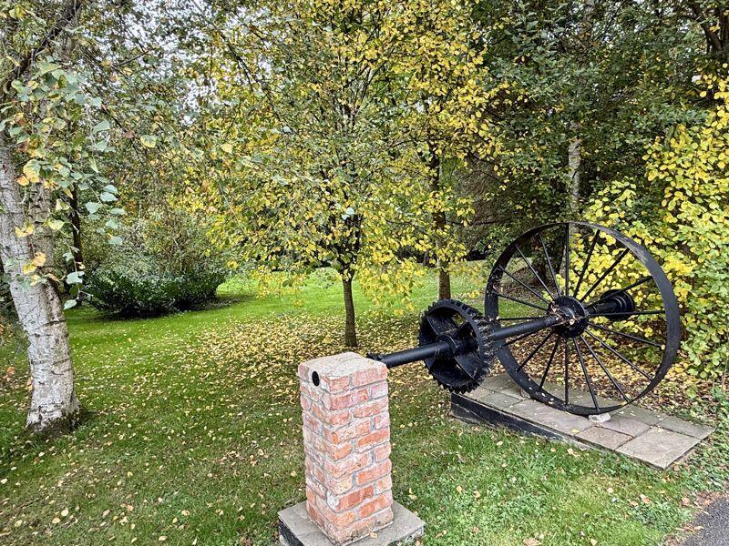 Photo 25