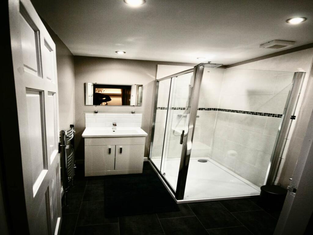 Room 2 &amp; 3 Communal 