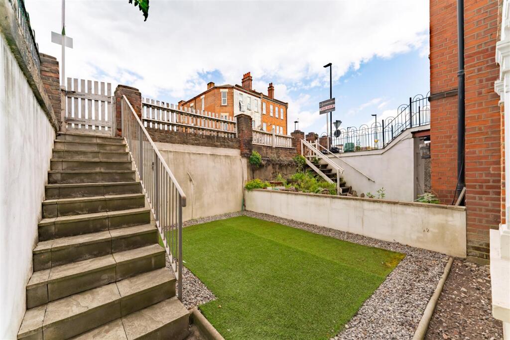 112 Boston Front Garden.jpg