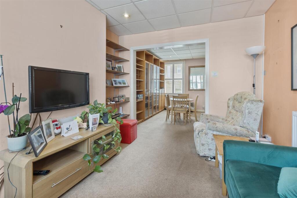 living room #4.jpg