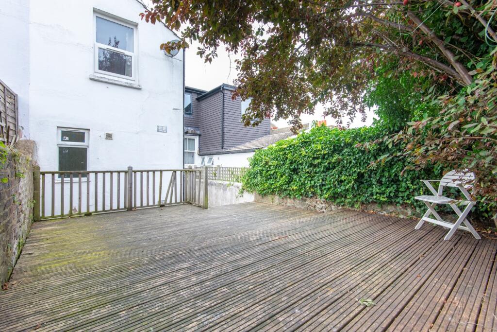 100 Bonchurch Road Garden (2)