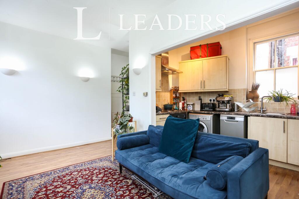 Living to kitchen