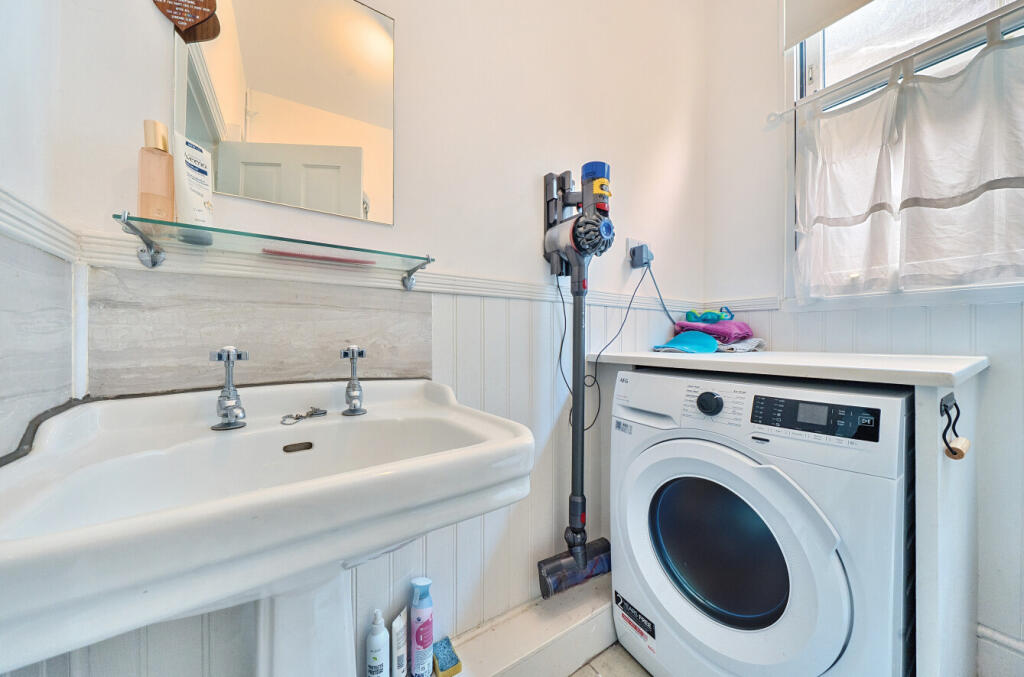 1311985-12-685ceb...