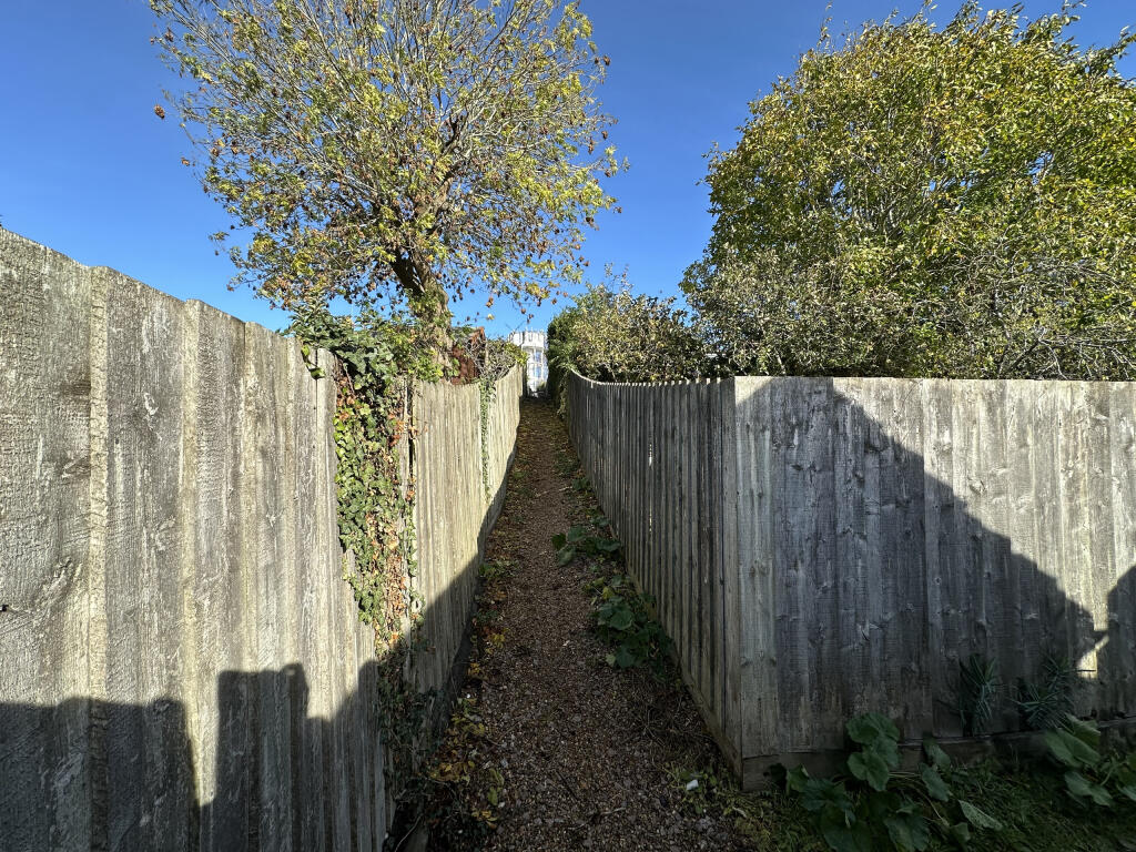 Photo 30-10-2025, 10 48 37