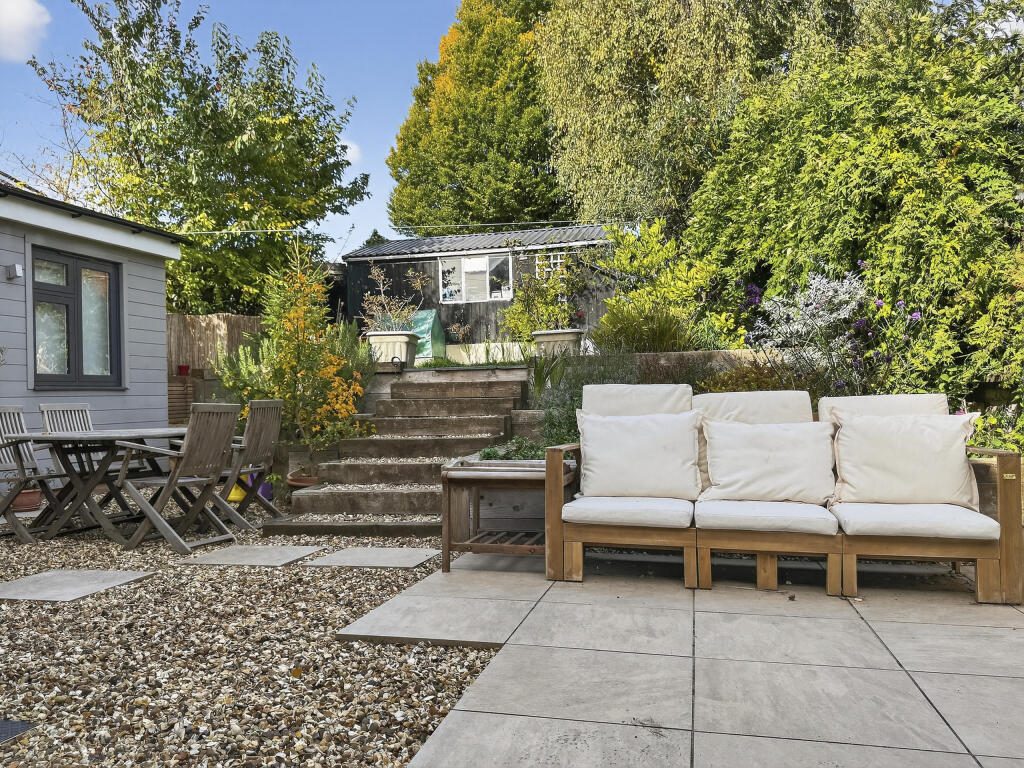 Rear Enclosed Private Garden