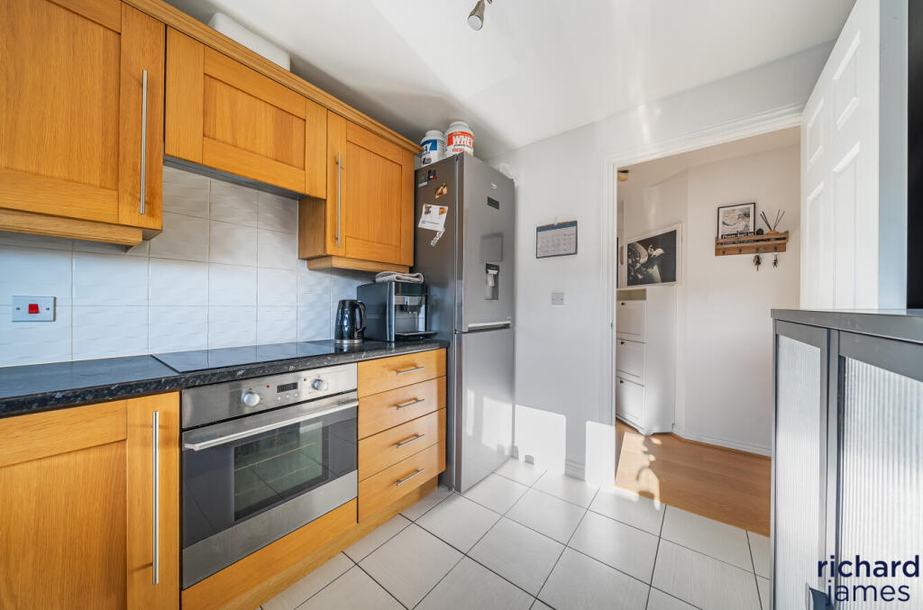 6b14775fee444283b3463e40173f4b72