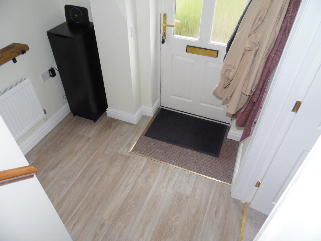 DOWNSTAIRS CLOAKROOM