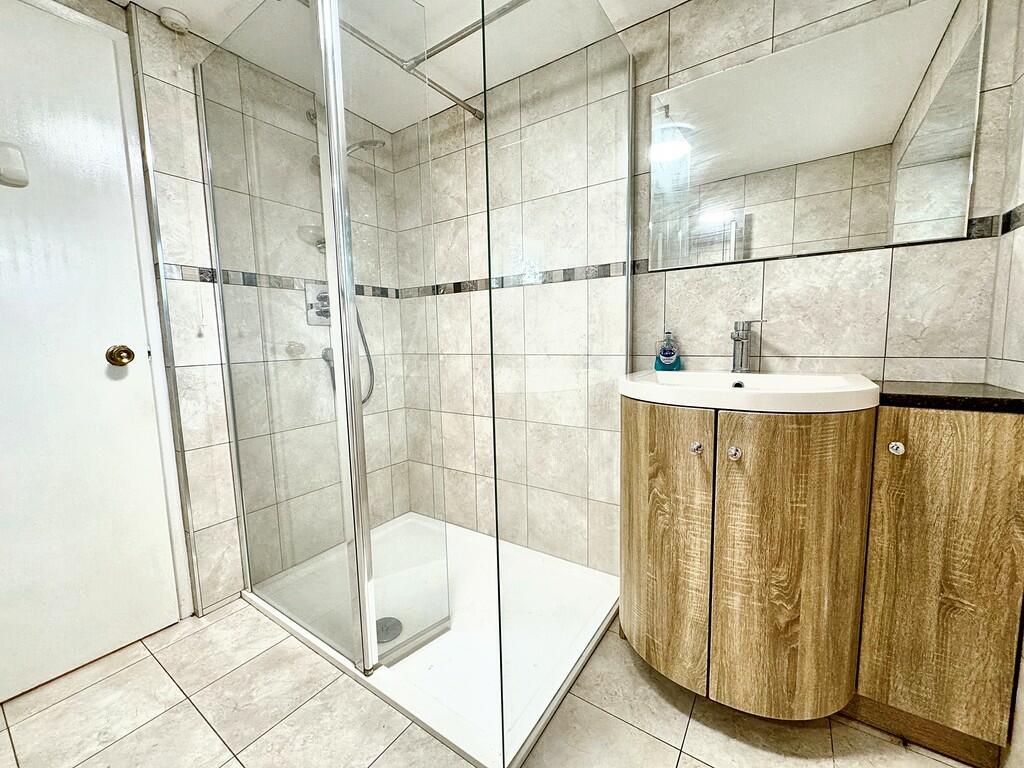 Downstairs Shower...