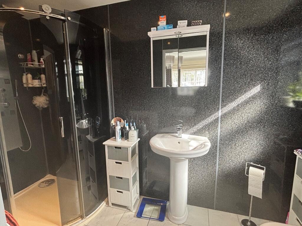 Bedroom One En Suite