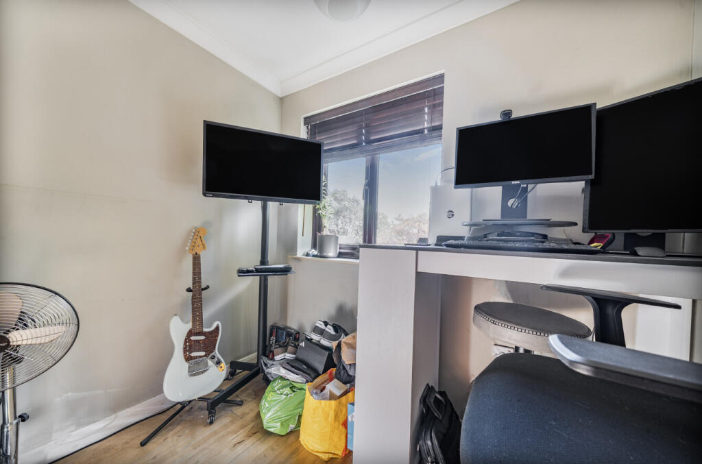 1360803-8-68dbb5bc1e6d7