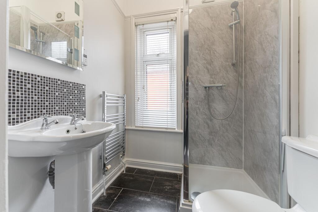 Student Cribs, Nottingham - by Visually Rich 01422