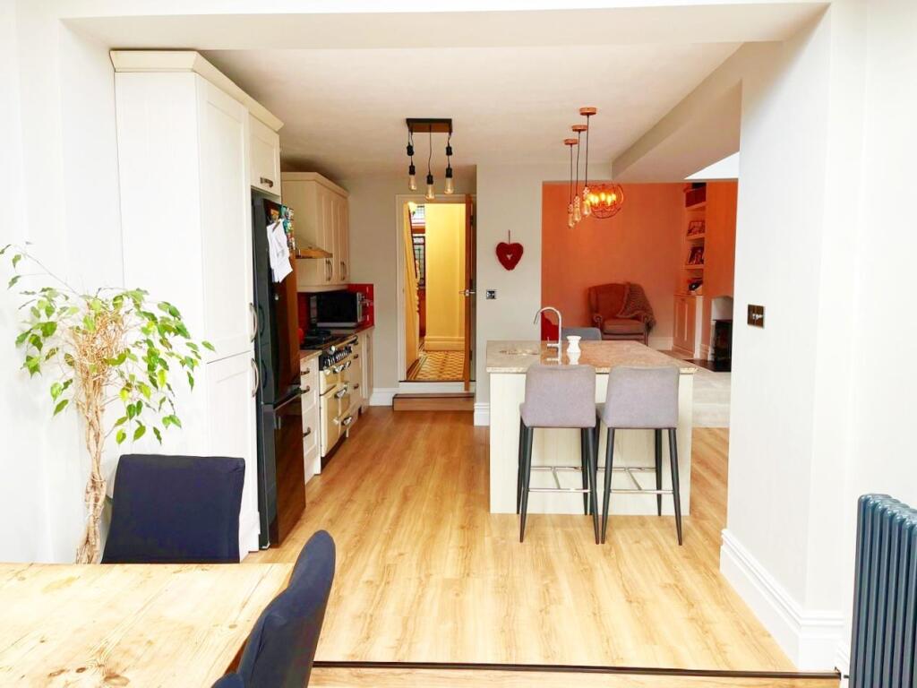 Kitchen to hallway.jpg